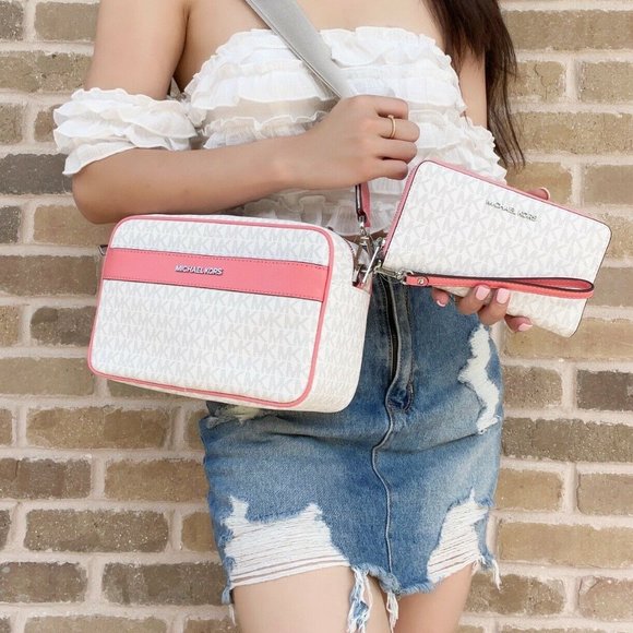 Michael Kors Large Pocket Crossbody Bag +Wallet - Picture 6 of 7